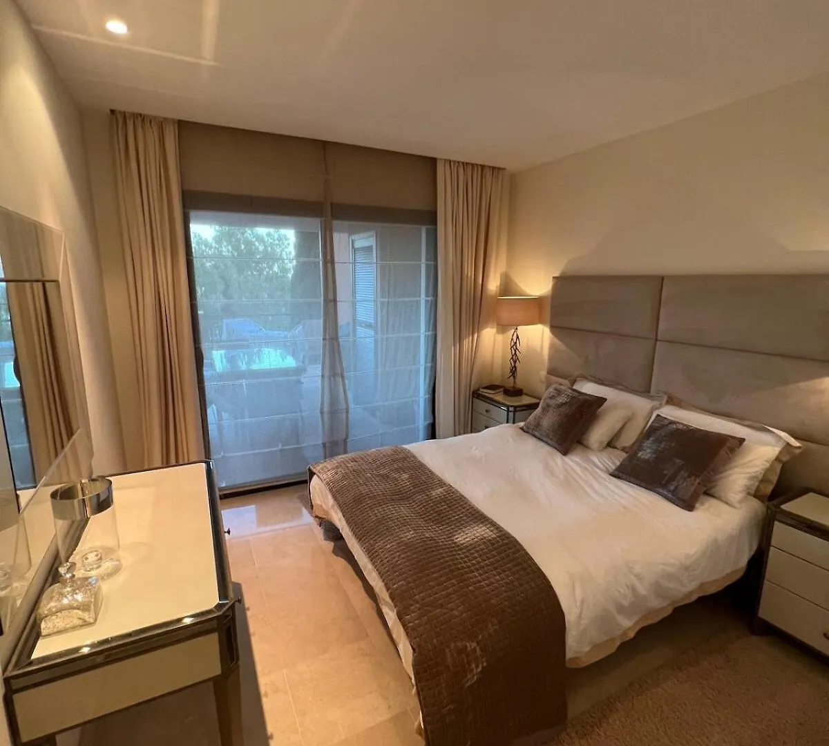 公寓 Marbella,La Quinta,Golf,Piscina,Glamour,Mar,Vista,Encanto,Tranquilidad,Relax 贝纳阿维斯